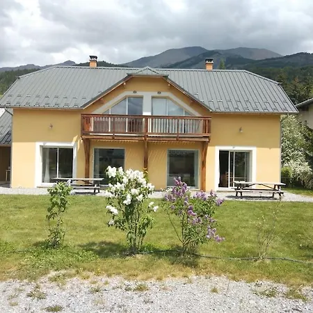 Belle Vue Sur Montagnes Proche Centre 2 Salons Et Jardin * Barcelonnette