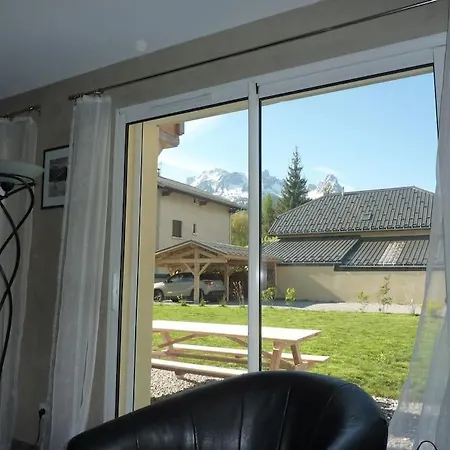 Dom wakacyjny Belle Vue Sur Montagnes Proche Centre 2 Salons Et Jardin